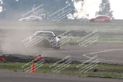 media/Jan-18-2026-CalClub SCCA (Sun) [[8bc6468723]]/Group 5 Race/Turn 1/